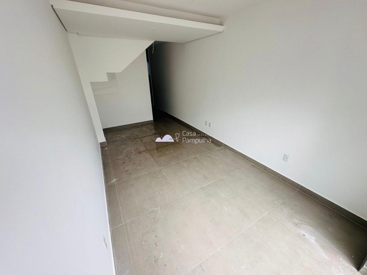 Casa, Santa Mônica, 2 Quartos, 1 Vaga, 2 Suítes