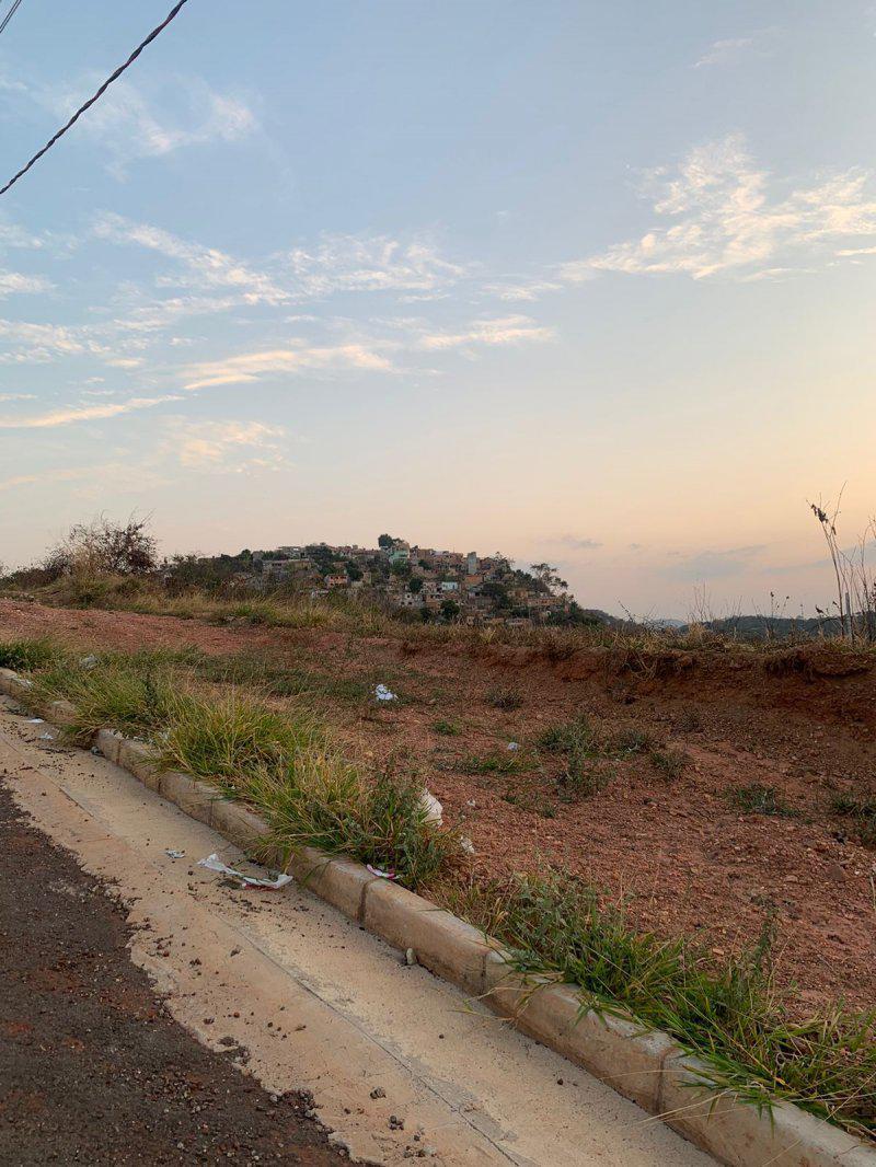 Lote, Centro, 0 Quarto, 0 Vaga