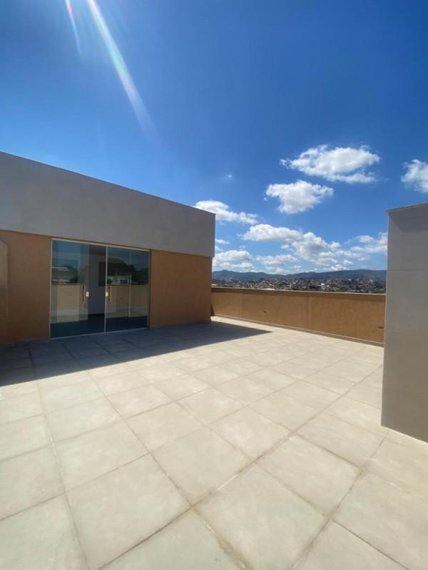 Cobertura, Tirol (barreiro), 3 Quartos, 2 Vagas, 1 Suíte
