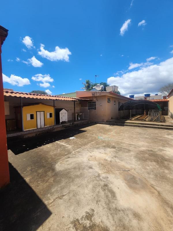 Casa, Novo Progresso, 6 Quartos, 6 Vagas, 1 Suíte