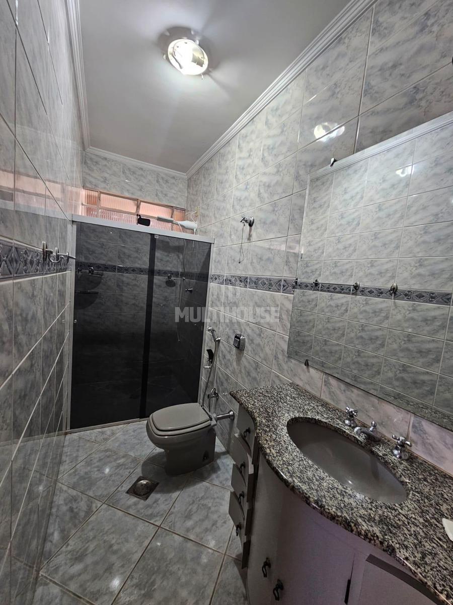 Casa, Itapoã, 3 Quartos, 6 Vagas, 1 Suíte