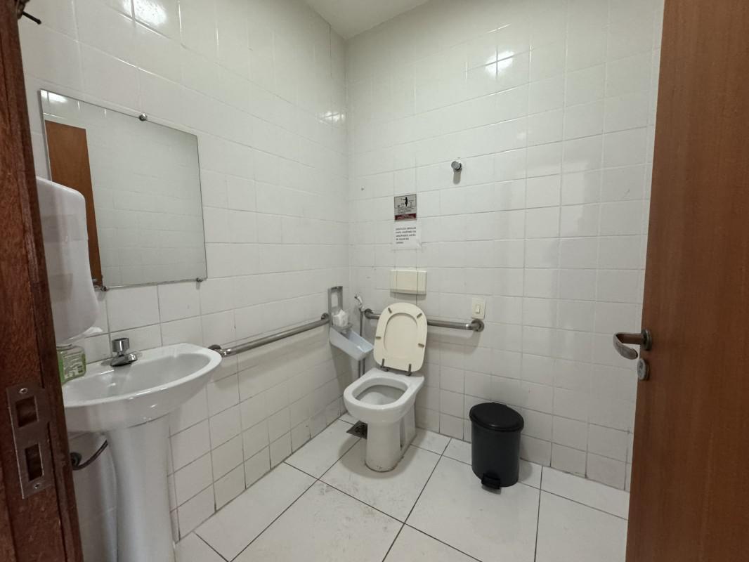 Andar, Centro, 0 Quarto, 10 Vagas