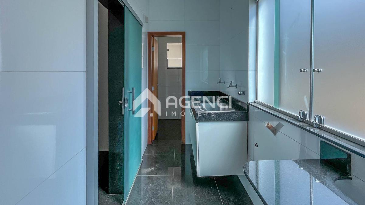 Casa, Bandeirantes (pampulha), 3 Quartos, 0 Vaga, 1 Suíte