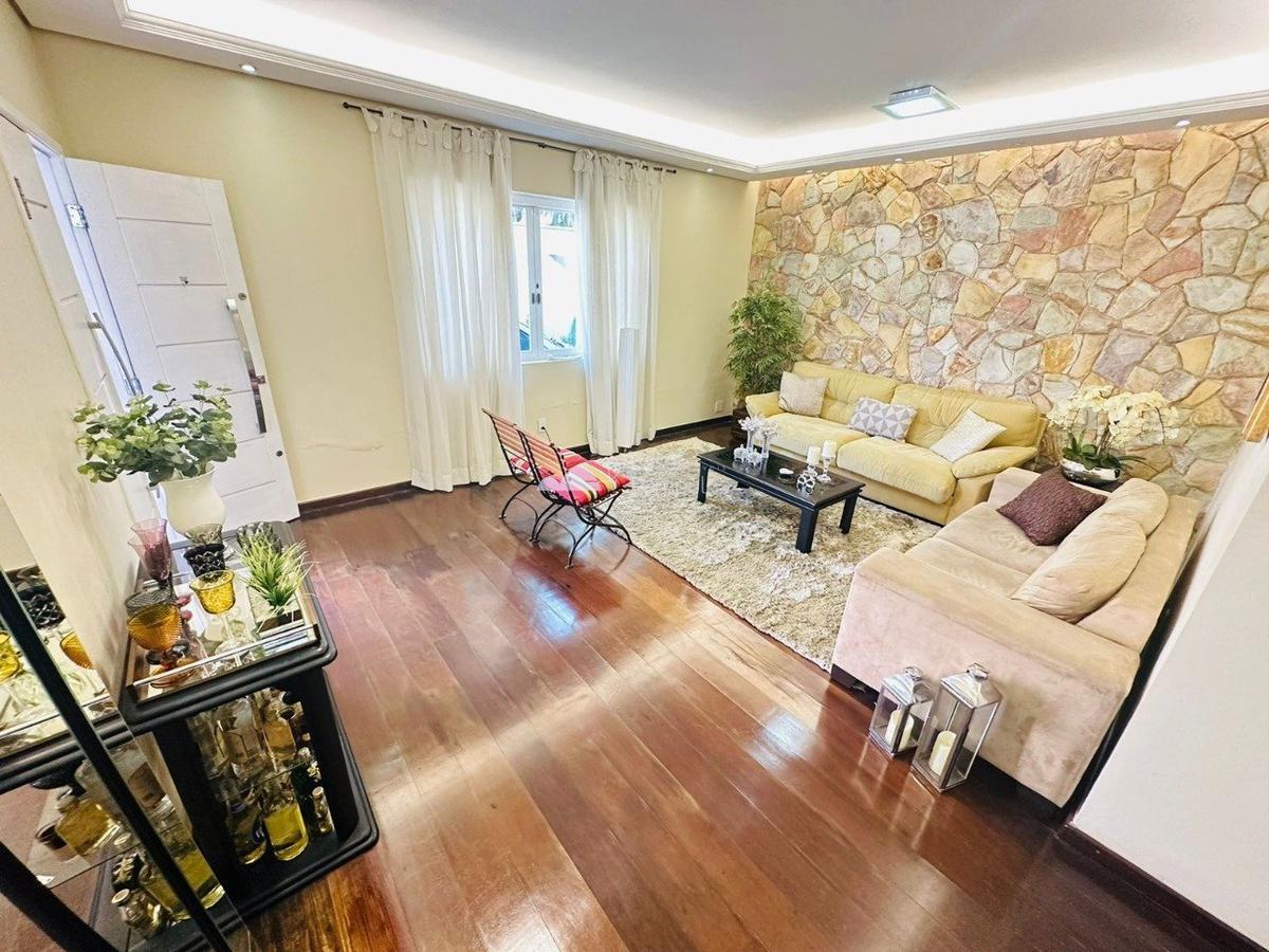 Casa, Planalto, 4 Quartos, 3 Vagas, 1 Suíte