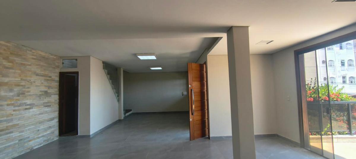 Casa, Pirajá, 3 Quartos, 2 Vagas, 1 Suíte