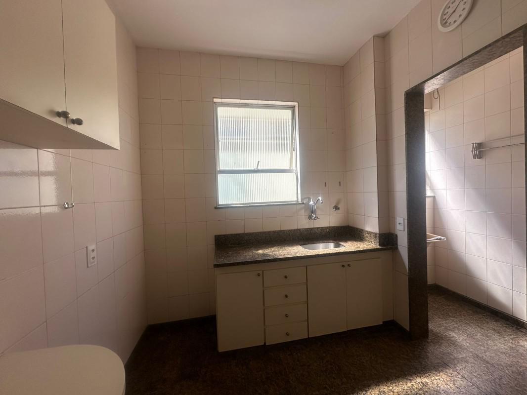 Apartamento, Sagrada Família, 3 Quartos, 2 Vagas, 1 Suíte