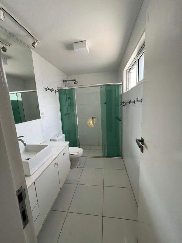 Casa, Centro, 8 Quartos, 15 Vagas, 2 Suítes
