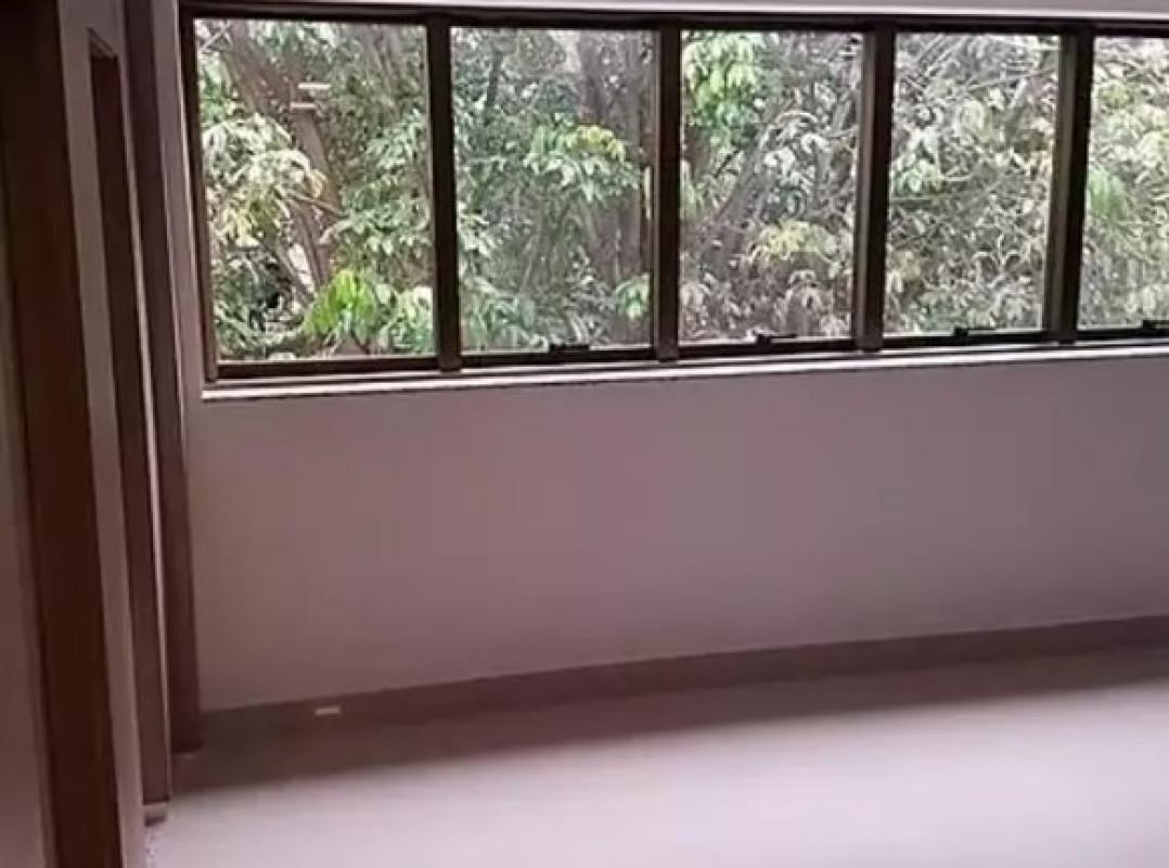 Sala, Barro Preto, 0 Quarto, 1 Vaga