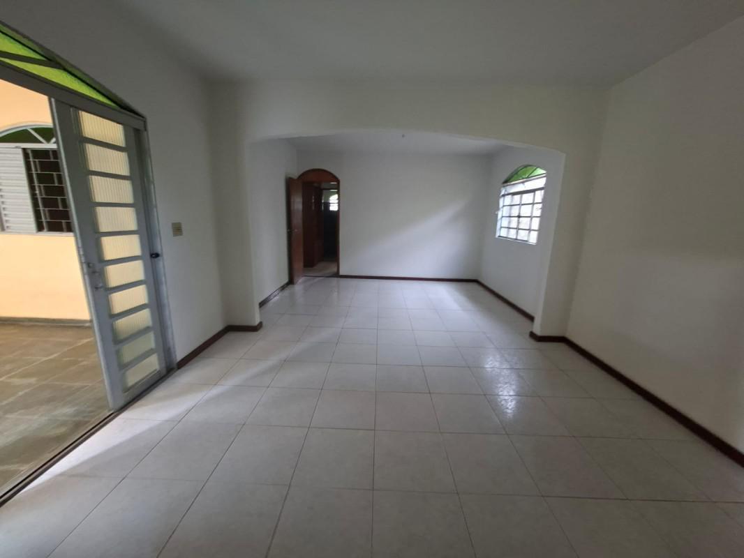 Casa, São Benedito, 4 Quartos, 4 Vagas