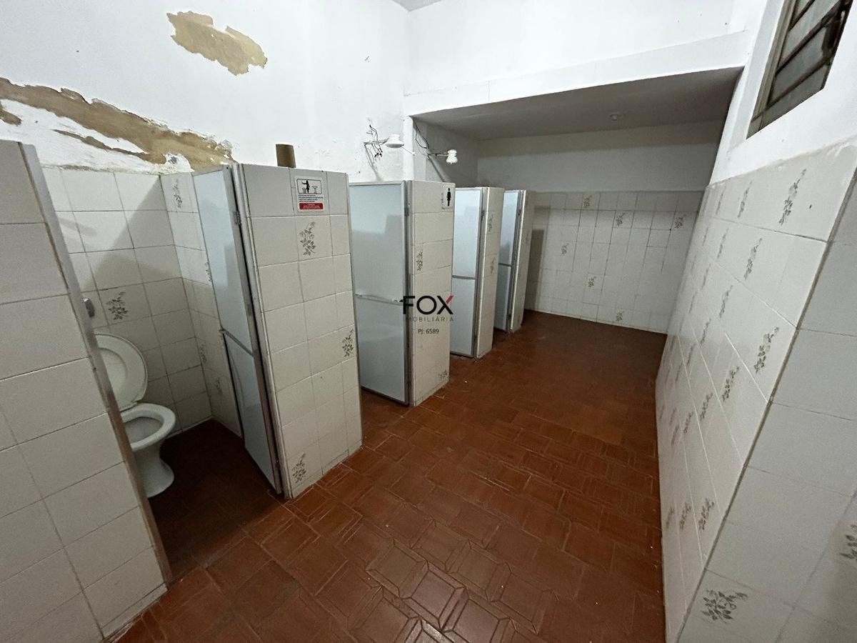 Prédio, Sagrada Família, 0 Quarto, 0 Vaga