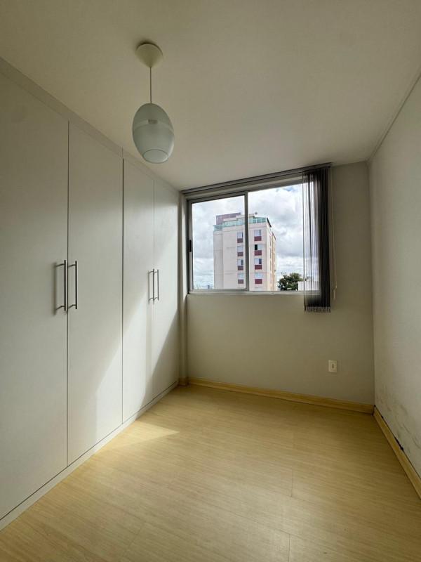 Apartamento, Sagrada Família, 2 Quartos, 2 Vagas, 1 Suíte