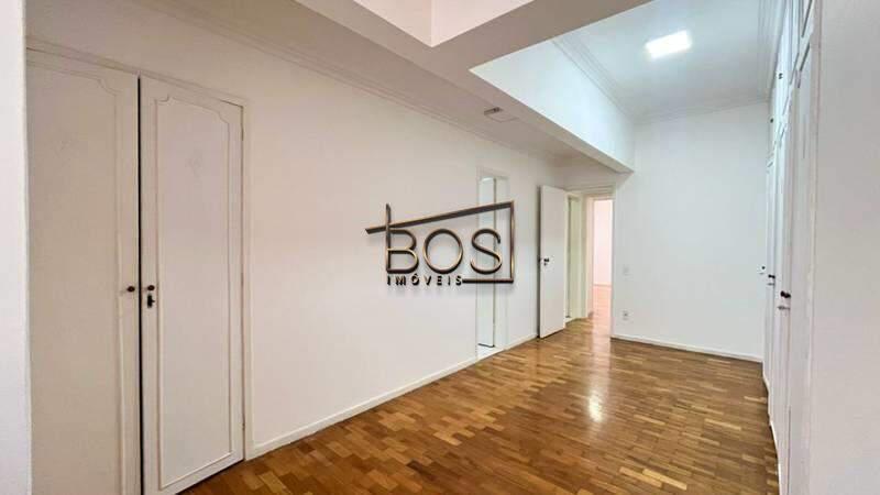 Apartamento, Centro, 4 Quartos, 2 Vagas, 1 Suíte