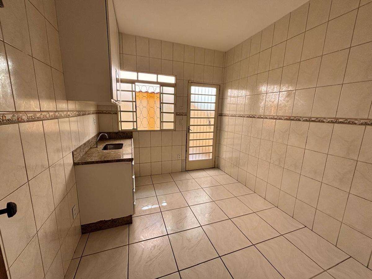 Casa, Jardim Atlântico, 3 Quartos, 2 Vagas, 1 Suíte