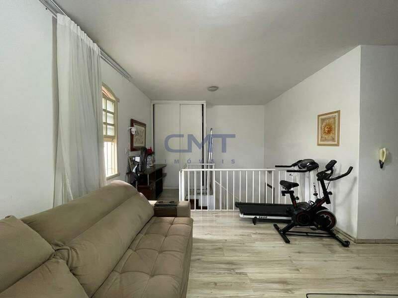 Casa, Santa Lúcia, 5 Quartos, 4 Vagas, 1 Suíte