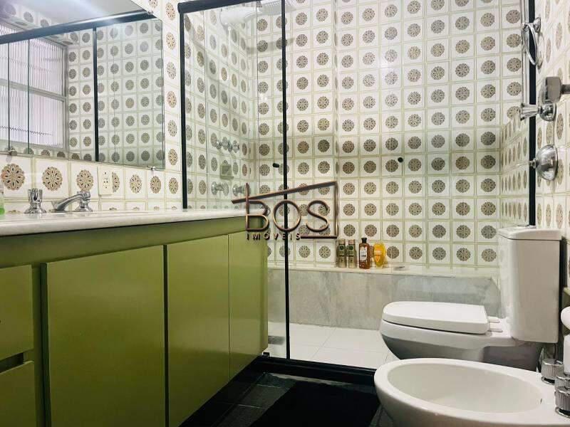 Apartamento, Funcionários, 4 Quartos, 2 Vagas, 1 Suíte