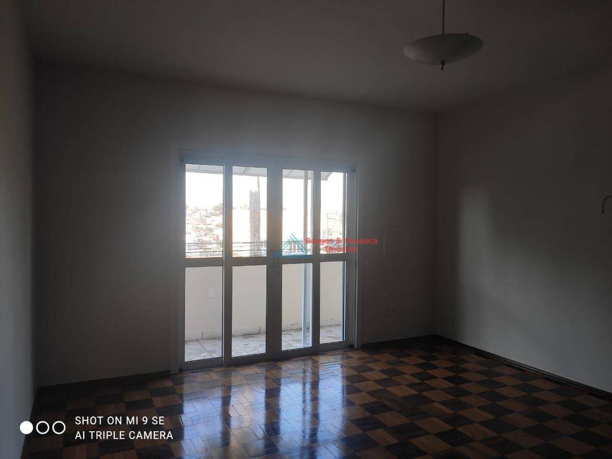 Casa, Centro, 5 Quartos, 0 Vaga