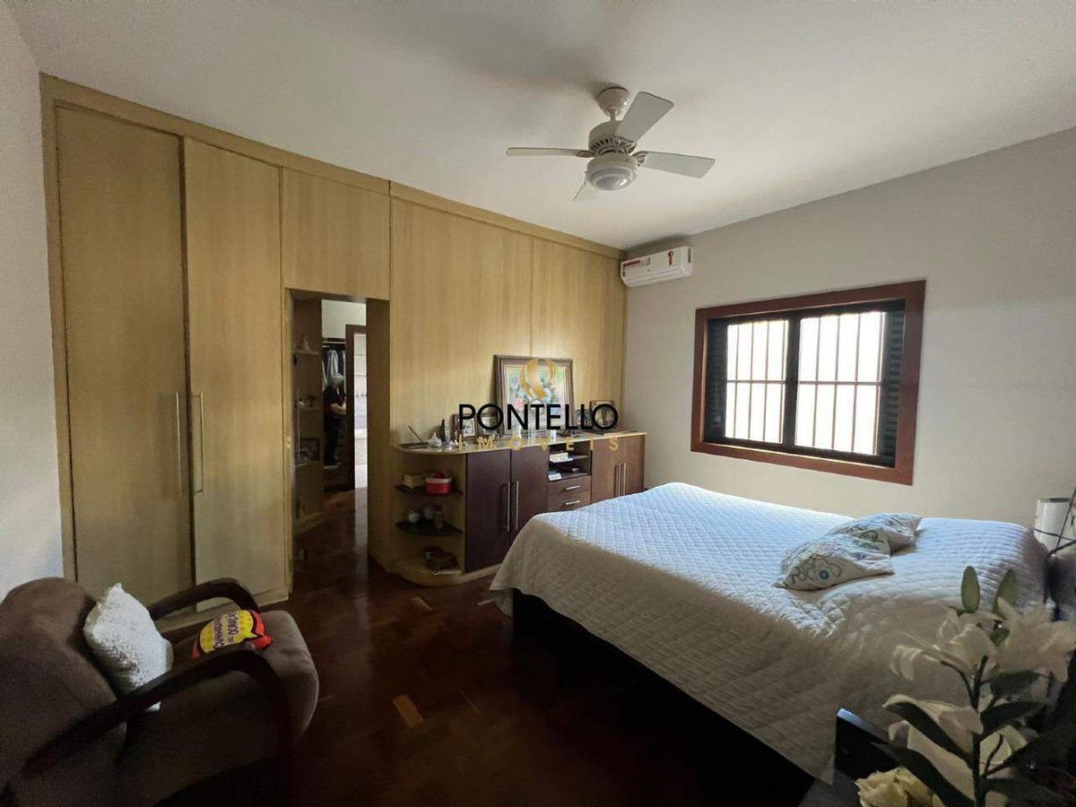 Casa, Santa Rita de Cássia, 8 Quartos, 4 Vagas, 2 Suítes