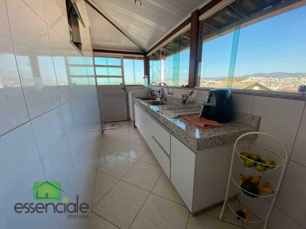 Casa, Bandeirantes, 4 Quartos, 2 Vagas, 1 Suíte