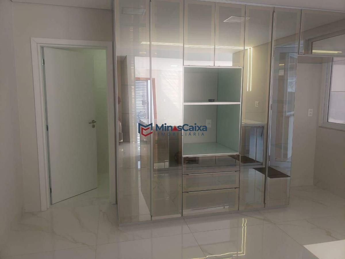 Casa, Cidade Nobre, 6 Quartos, 2 Vagas, 6 Suítes