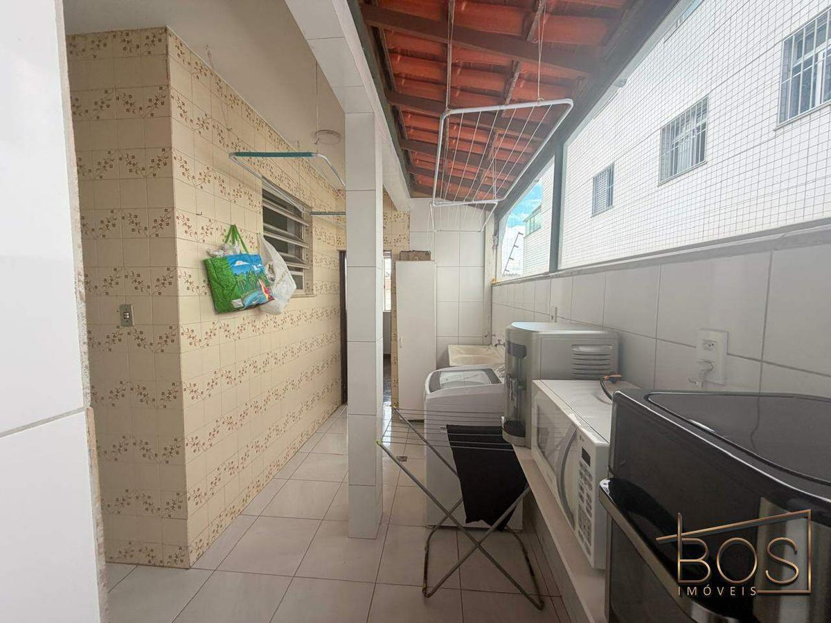 Casa, Nova Floresta, 9 Quartos, 3 Vagas, 1 Suíte