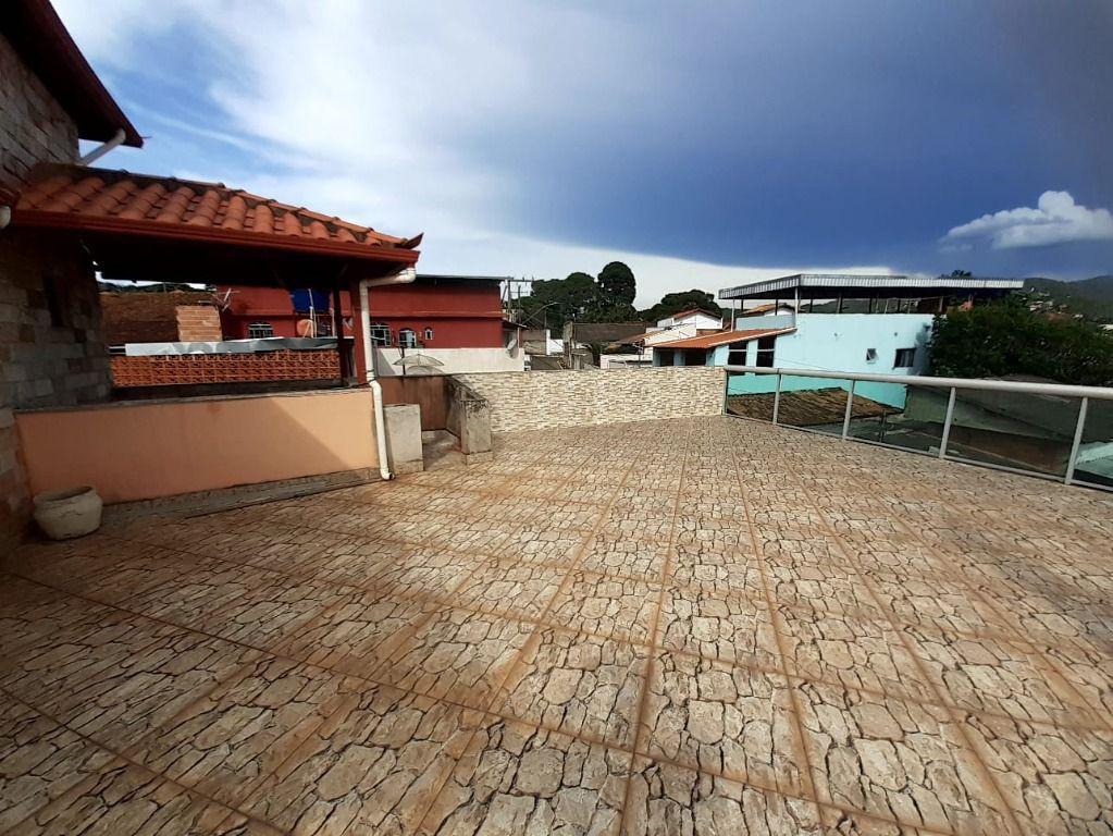 Casa, Centro, 4 Quartos, 4 Vagas, 3 Suítes