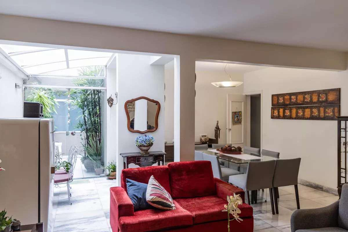 Apartamento, Coração de Jesus, 3 Quartos, 2 Vagas, 1 Suíte