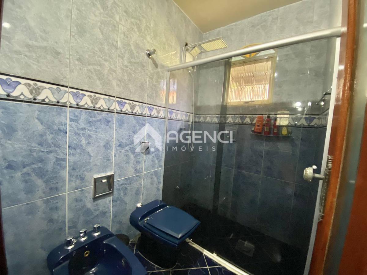 Casa, Camargos, 3 Quartos, 0 Vaga, 1 Suíte