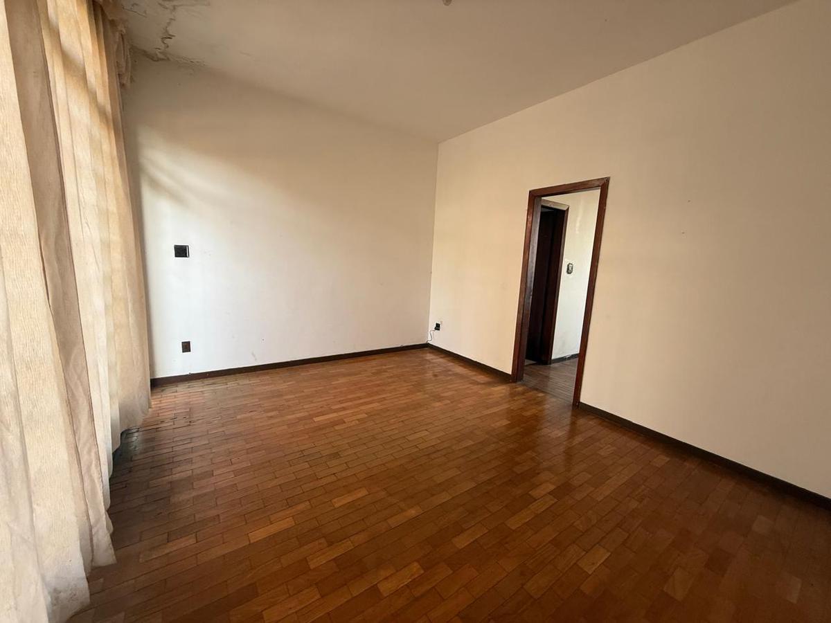 Casa, Cachoeirinha, 3 Quartos, 4 Vagas