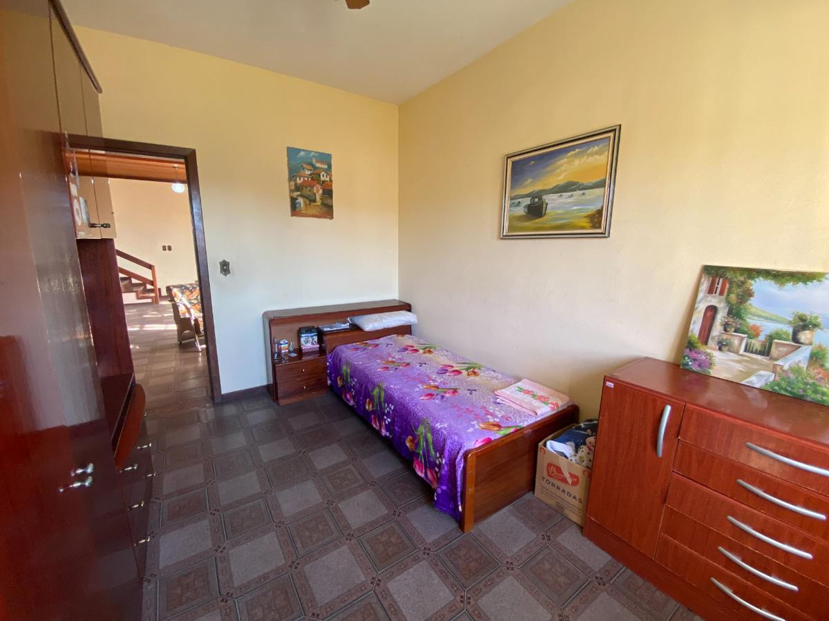 Casa, Vila Pérola, 4 Quartos, 5 Vagas, 1 Suíte