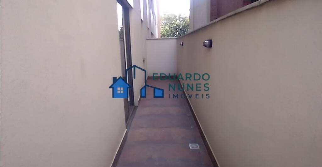 Apartamento, Funcionários, 2 Quartos, 2 Vagas, 1 Suíte