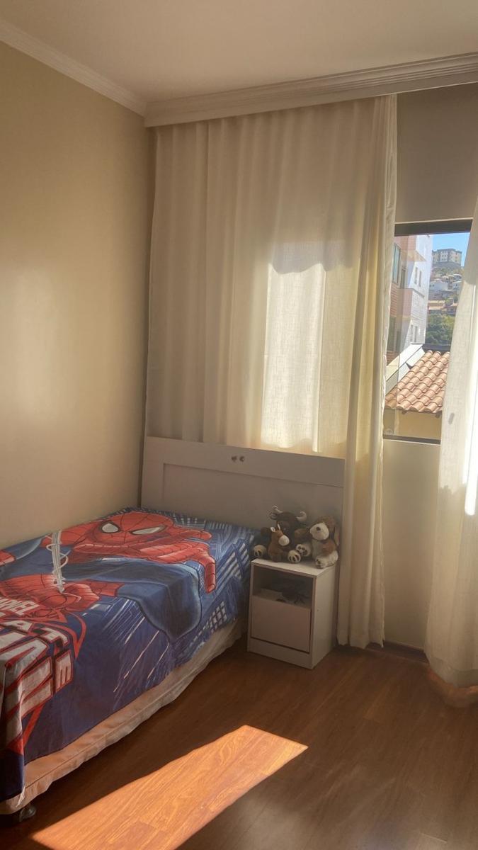 Casa, Arvoredo, 4 Quartos, 3 Vagas, 1 Suíte