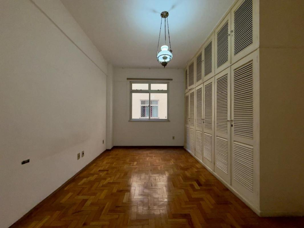Apartamento, Centro, 2 Quartos, 0 Vaga