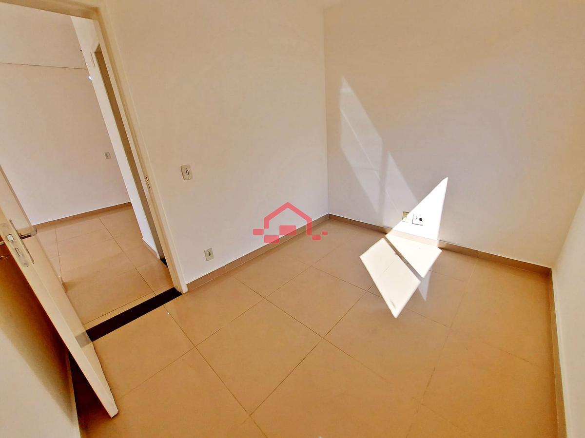 Apartamento, João Pinheiro, 2 Quartos, 1 Vaga