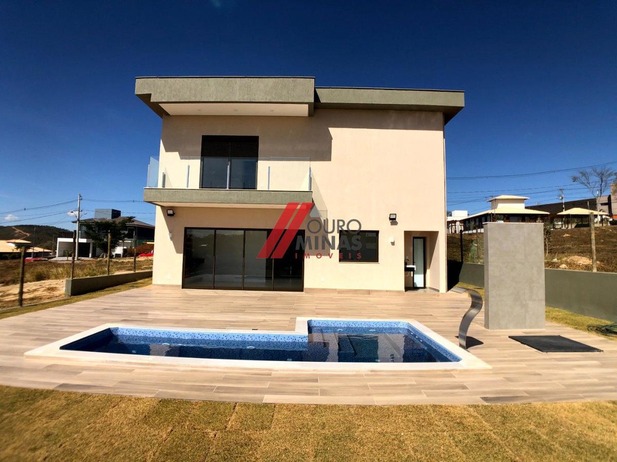 Casa, Centro, 4 Quartos, 4 Vagas, 2 Suítes