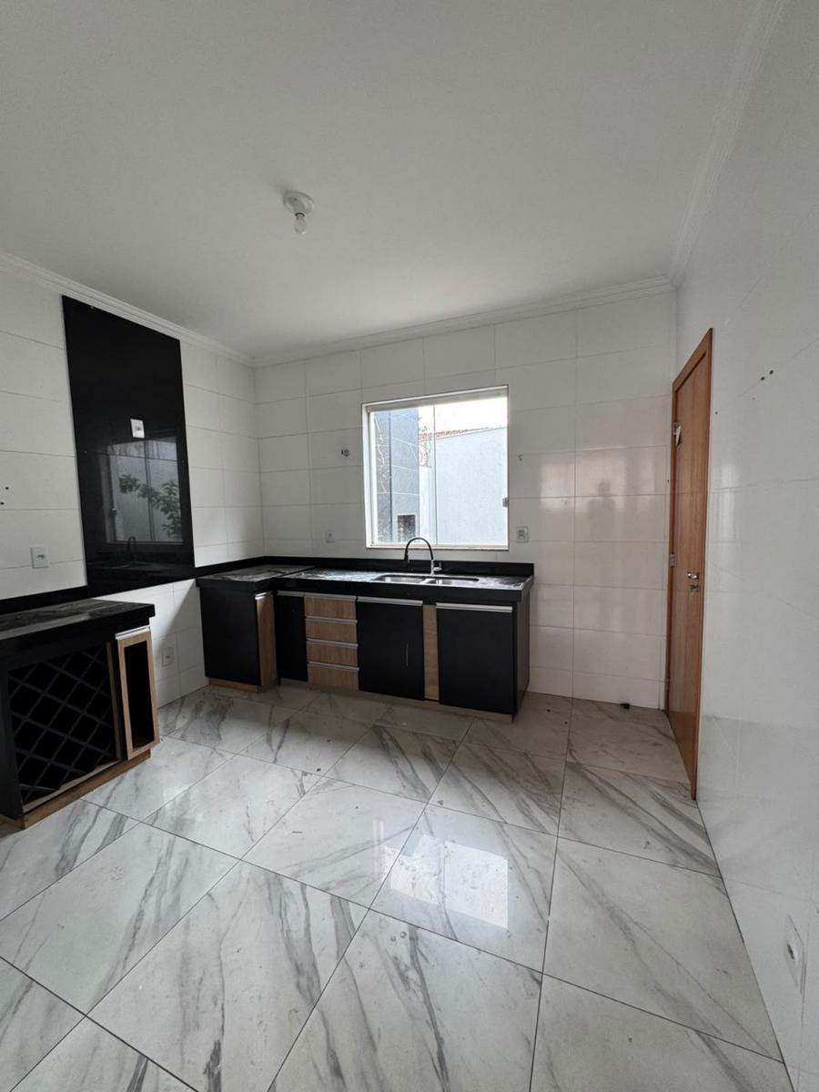 Casa, Rio Branco, 3 Quartos, 2 Vagas, 1 Suíte