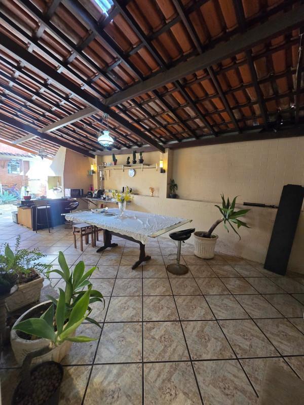 Casa, Milanez, 3 Quartos, 3 Vagas, 1 Suíte