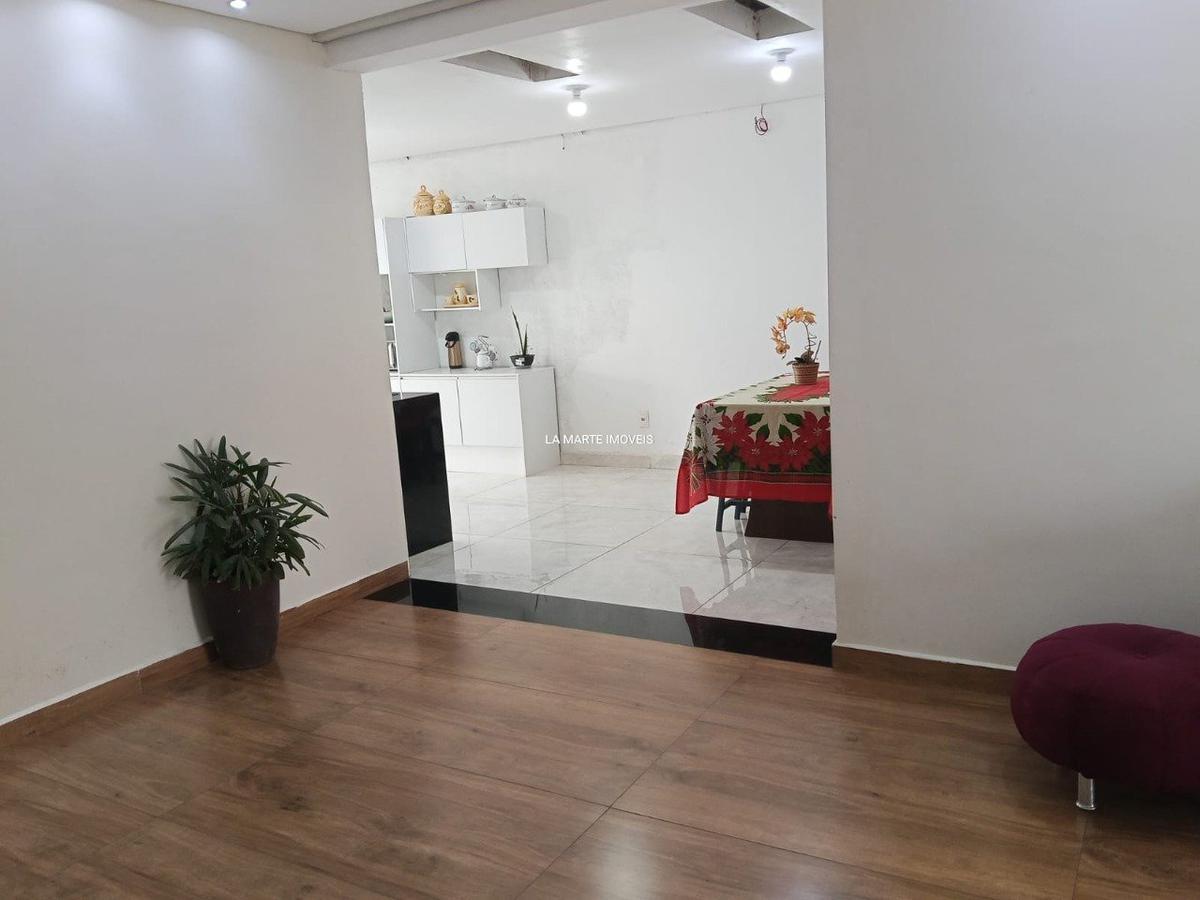 Casa, Santa Cruz Industrial, 4 Quartos, 3 Vagas, 1 Suíte