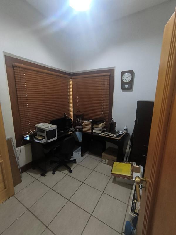 Casa, Bosque do Jambreiro, 5 Quartos, 2 Vagas, 3 Suítes