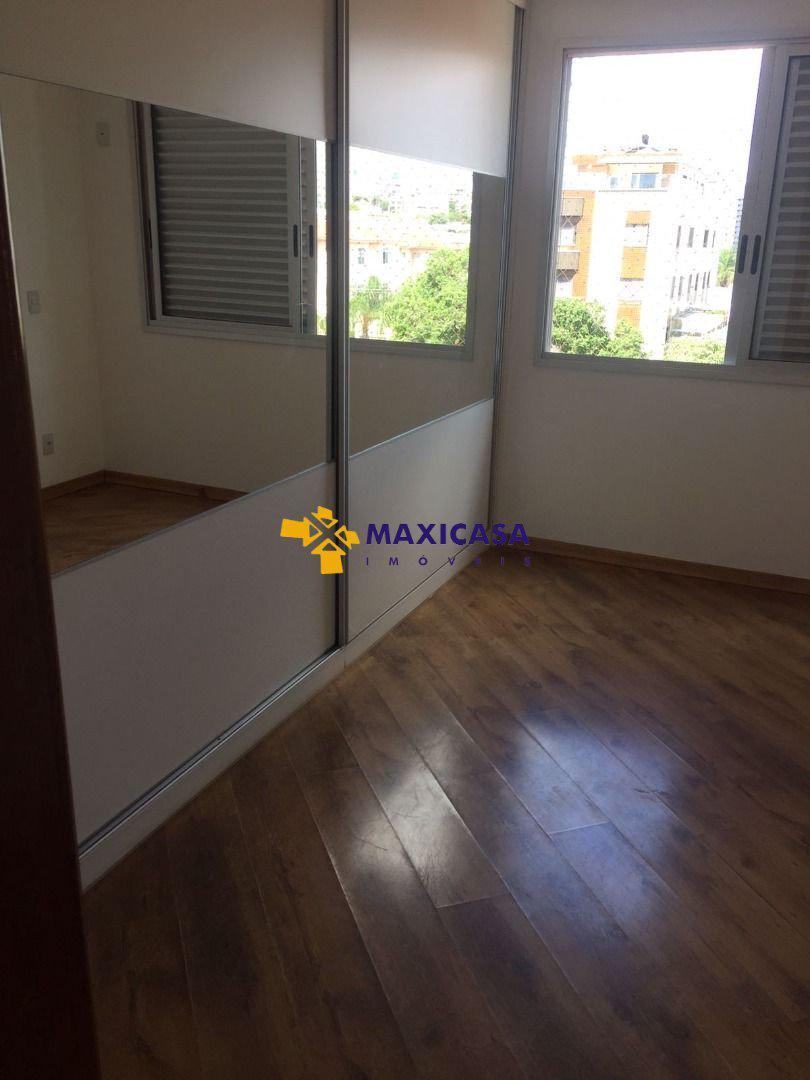 Apartamento, São José, 4 Quartos, 0 Vaga, 2 Suítes