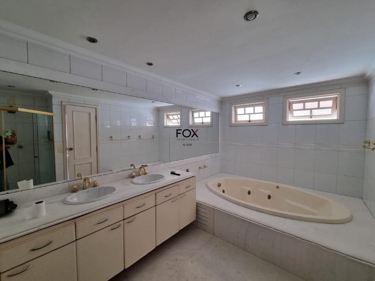 Casa, Estoril, 6 Quartos, 3 Vagas, 1 Suíte