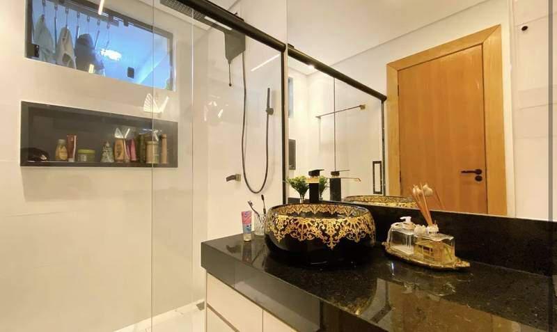 Casa, Lourdes, 3 Quartos, 0 Vaga, 1 Suíte