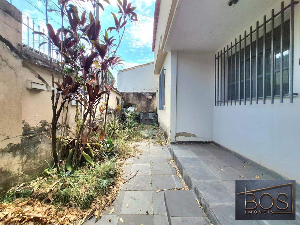 Casa, Esplanada, 3 Quartos, 2 Vagas, 1 Suíte