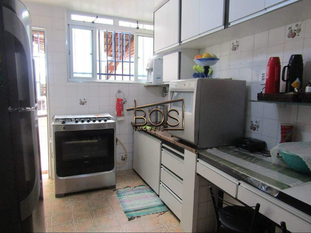 Casa, Colégio Batista, 4 Quartos, 2 Vagas, 1 Suíte