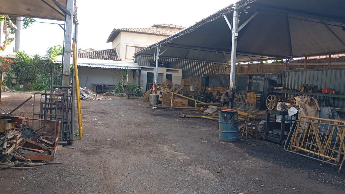 Lote, Bandeirantes (pampulha), 0 Quarto, 0 Vaga