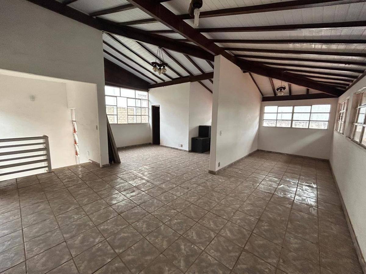 Casa, Fernão Dias, 3 Quartos, 3 Vagas, 1 Suíte