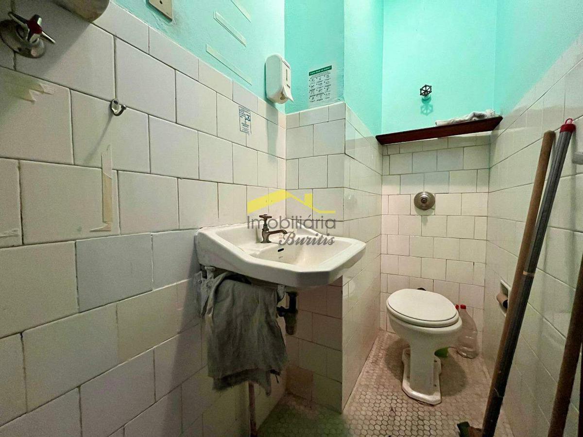 Sala, Centro