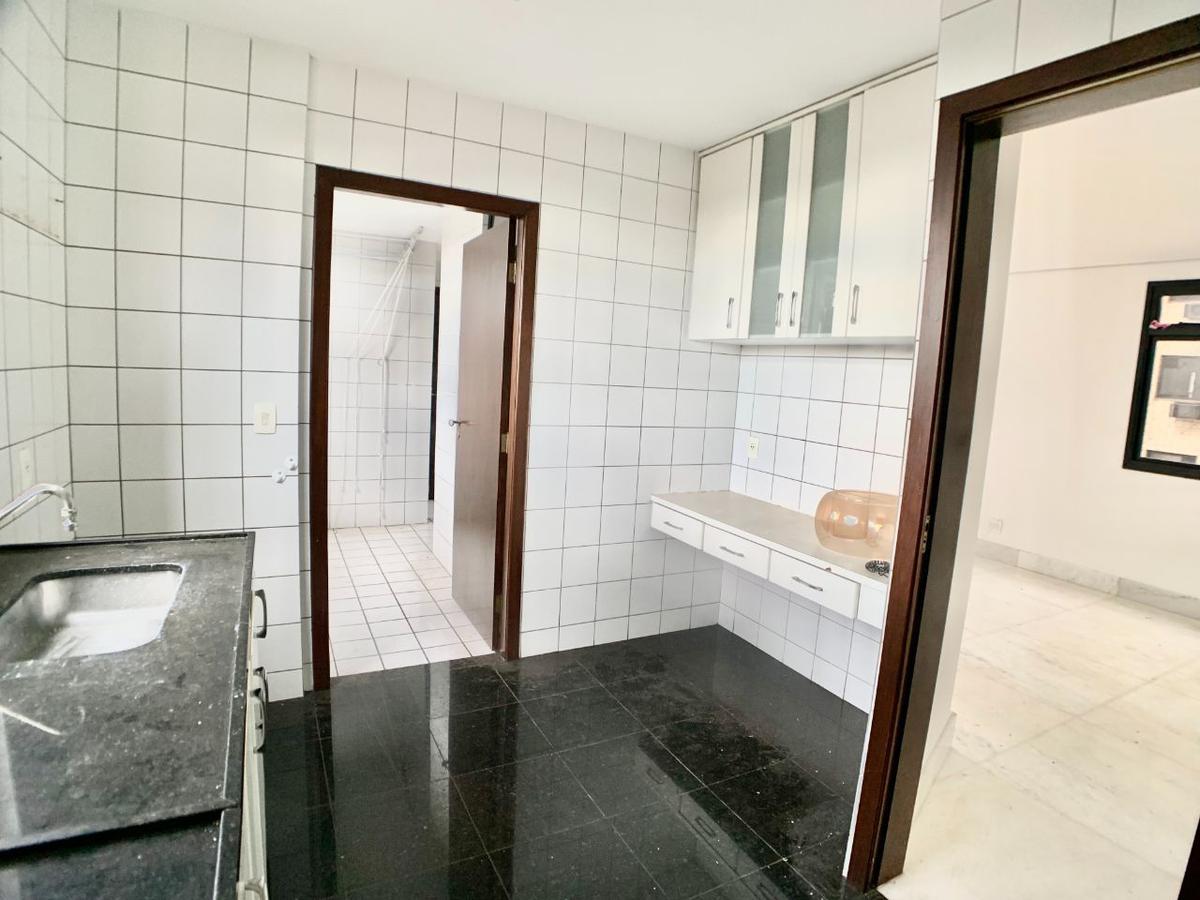 Apartamento, Funcionários, 3 Quartos, 2 Vagas, 1 Suíte