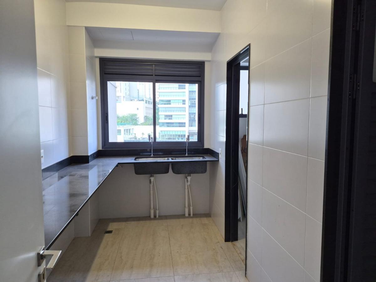 Apartamento, Vila da Serra, 4 Quartos, 4 Vagas, 4 Suítes