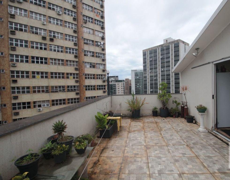 Cobertura, Funcionários, 5 Quartos, 1 Vaga, 2 Suítes