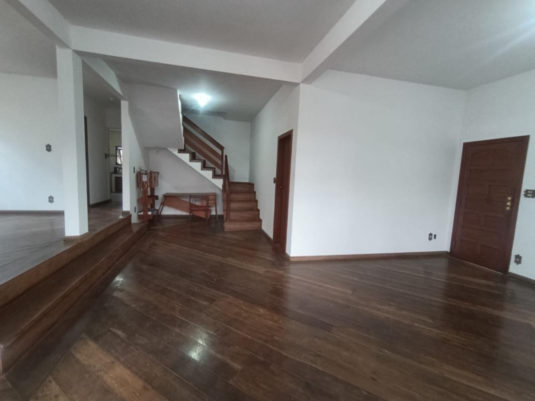 Casa, Centro, 8 Quartos, 5 Vagas, 8 Suítes
